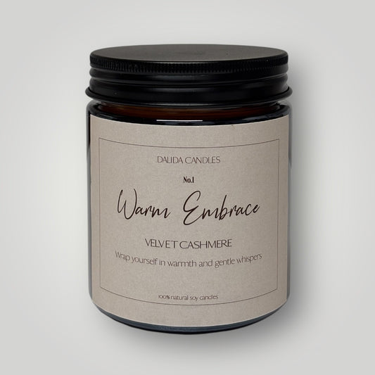 No.1 Velvet Cashmere candle, Warm Embrace, featuring Tobacco whiskey scent, promotes warmth and relaxation.